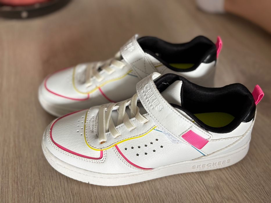 Кроссовки Skechers для девочек 34 размер