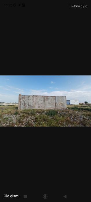 Molxona (Tovuqxona) Sotiladi.