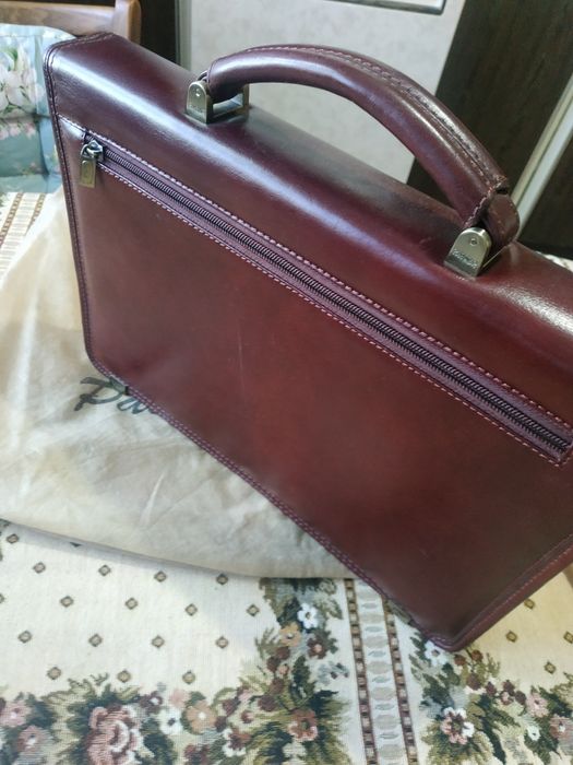 Портфель для документов