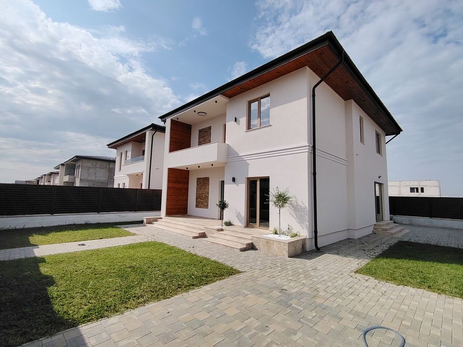 Vila Dobroiesti 5 camere, 3 bai, cartier rezidențial, strada Asfaltata