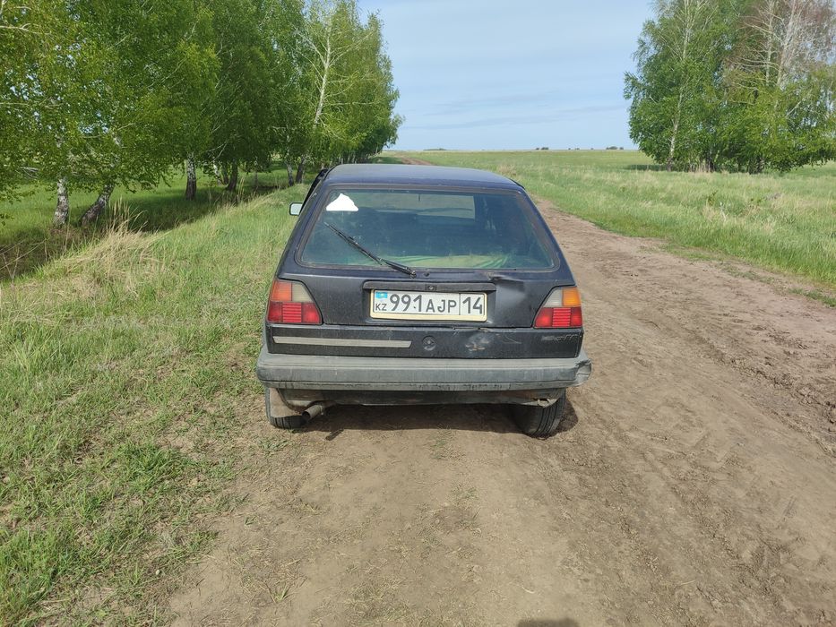 Volkswagen Golf 2