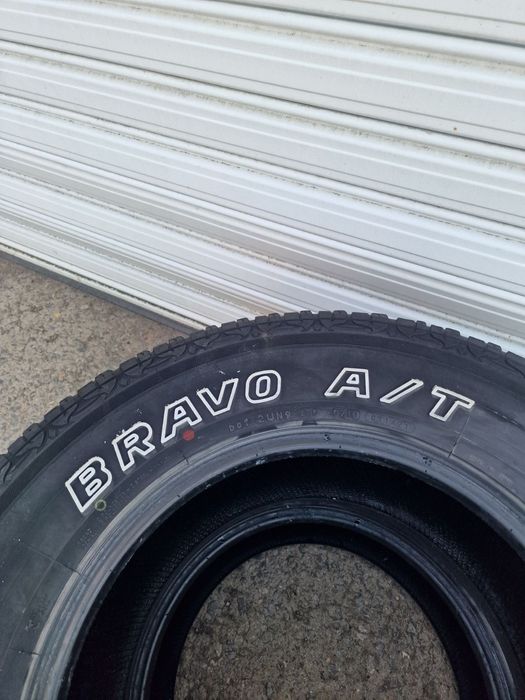 Всесезонни 2бр. А/Т 285/65/17 MAXXIS