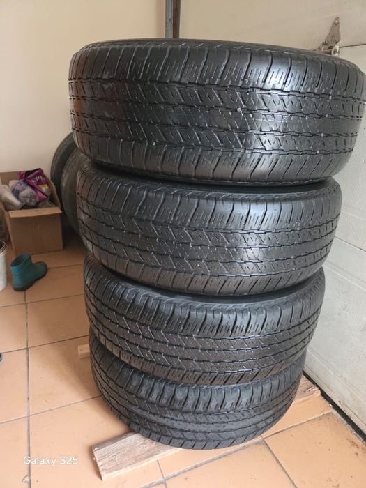 Автошины 4 шт. На ПРАДО. Б/У.
