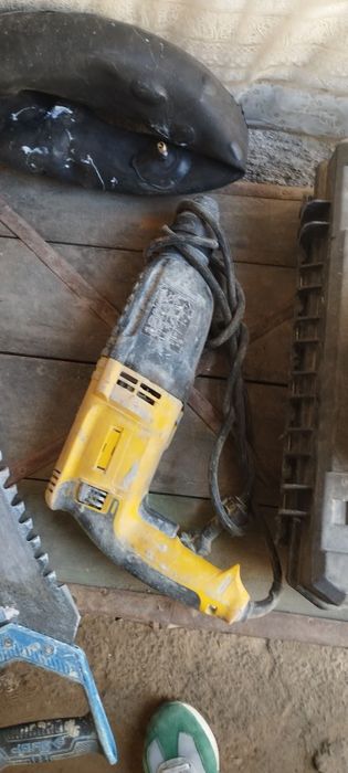 Перфоратор Лазер