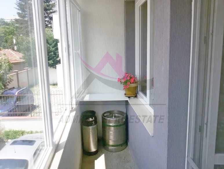 Дава се под наем Двустаен апартамент в Варна, Цветен квартал - 62 кв.м за 430 € - Снимка #4