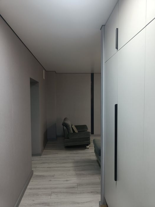 Трёхкомнатная квартира третий этаж 75 квадратных метров.