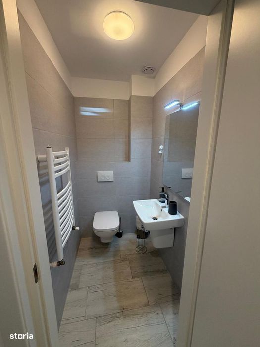 Garsonieră modernă de închiriat, 1 etaj, balcon