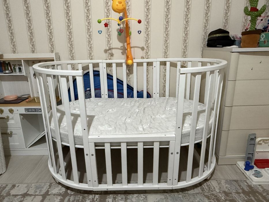 Продам детскую кроватку 6 в 1