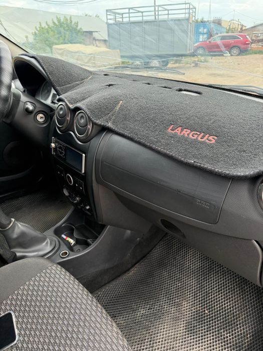 Ларгус ВАЗ отличное состояние