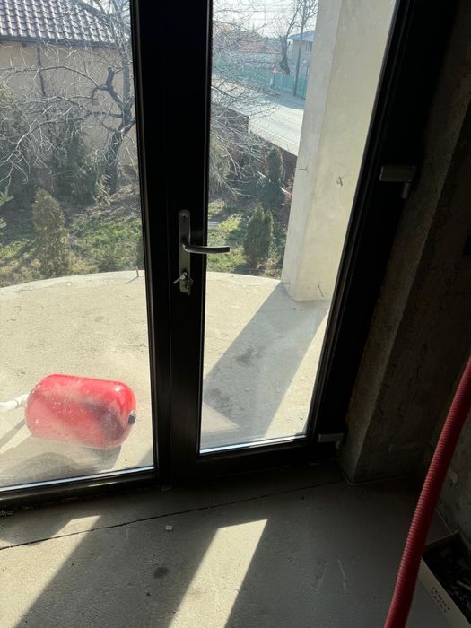 Usa dubla termopan geam maro mahon