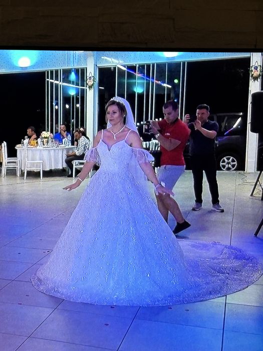 Булчинска бяла  рокля