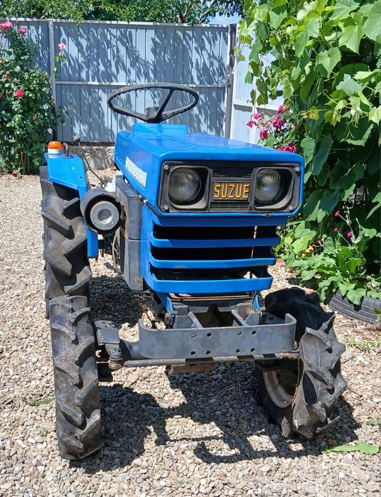 Tractoras japonez Mitsubishi