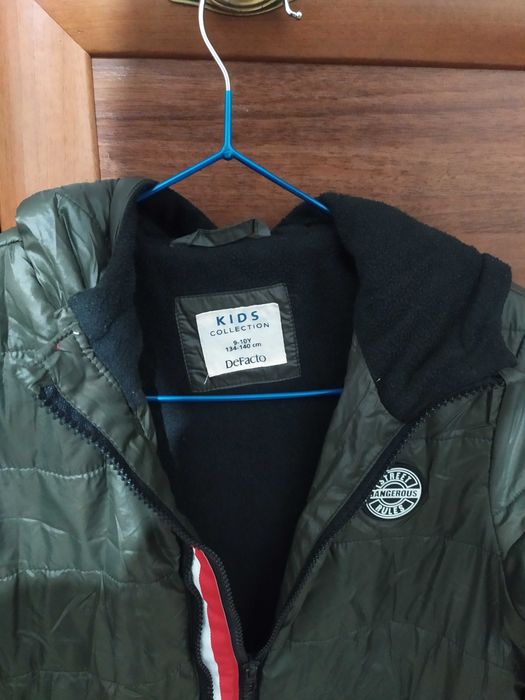 Продаются куртки подростковые