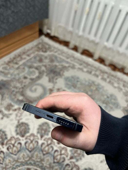 Продам Айфон 13про