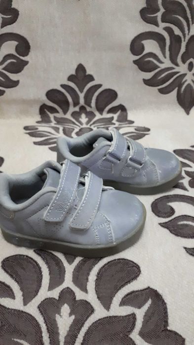 Обувь на девочку