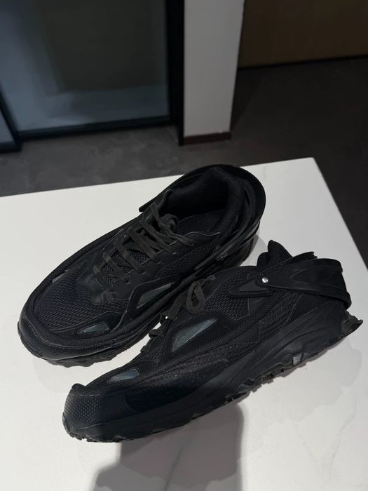 Raf Simons × Adidas Response Trail