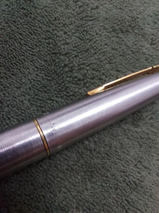 Stilouri Parker 45 penita aur 14k