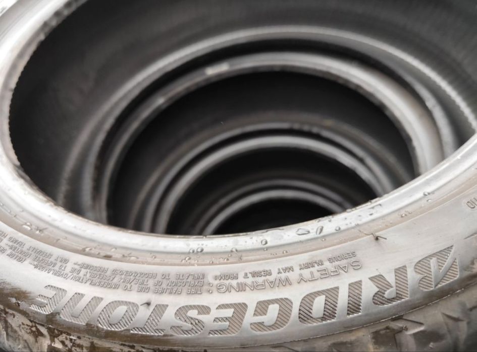 4x Cauciuri vară Bridgestone Potenza S001 235/40 R19 96Y - DOAR ridicare personală