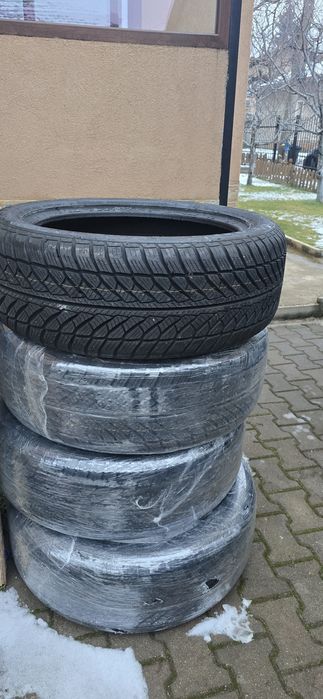 Зимни гуми 255/50 R21 Goodyear ultra grip performance run on flat