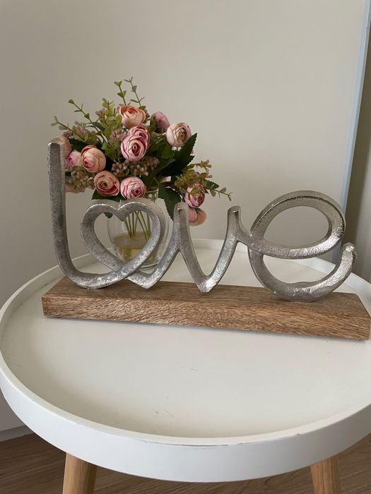 Декоративни статуетки за дома