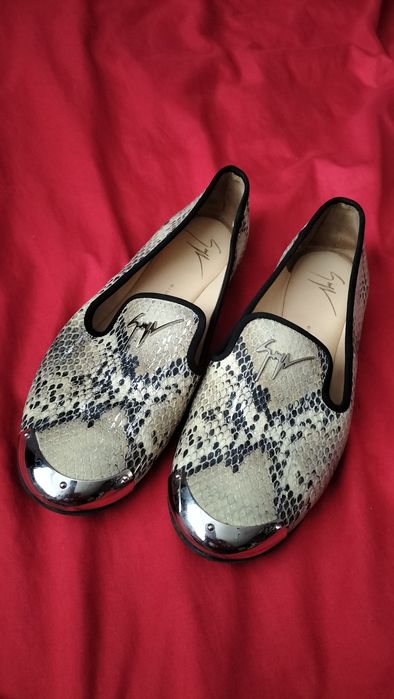 Vând balerini Giuseppe Zanotti