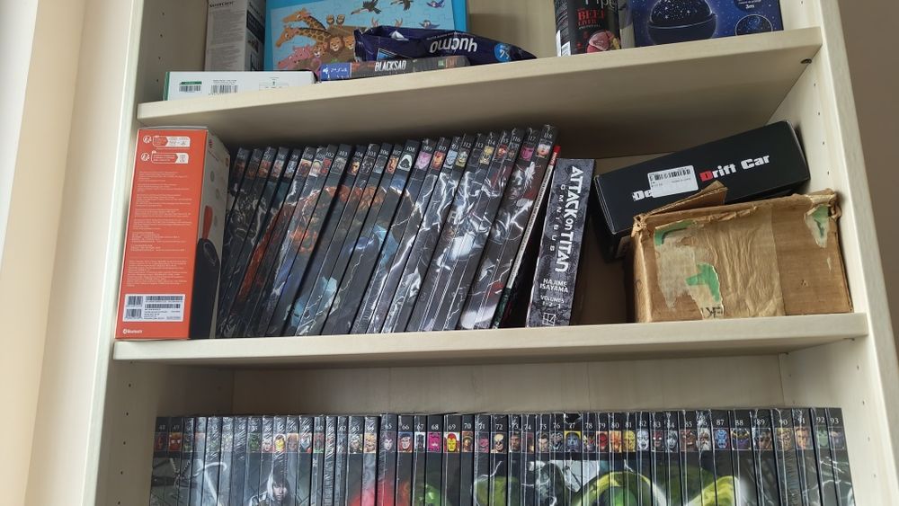 Пълната колекция графични романи / комикси на Marvel