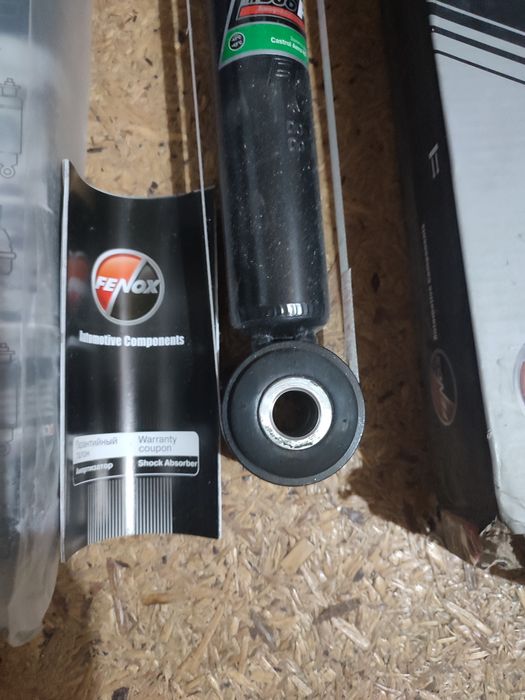 Амортизаторы задние Renault DUSTER