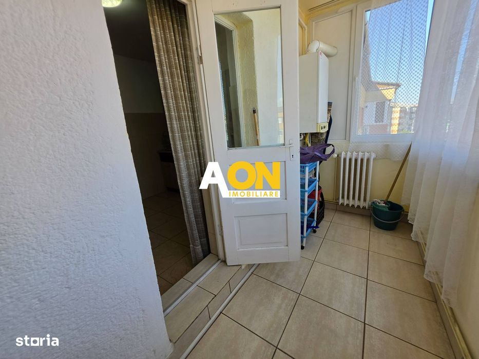 Apartament 3 camere, 68 mp utili, Cetate, zona Piata Cetate