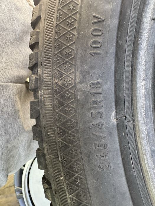 Vand cauciucuri 245/45 R18