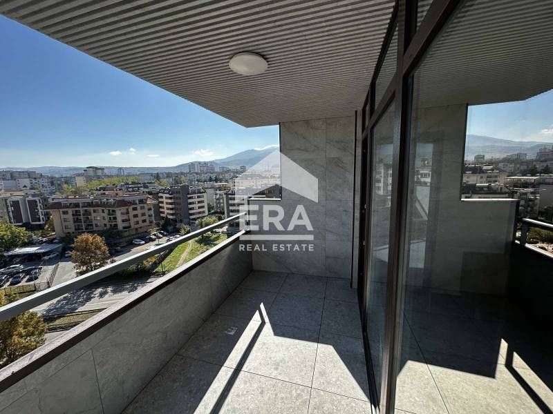 ЕРА ТЕРА предлага обзаведен двустаен апартамент в ж.к. Младост 1