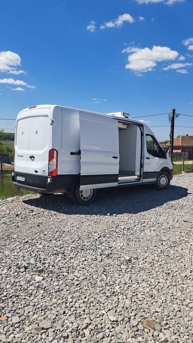 Ford transit izotermă frig  de vânzare. variante, schimb cu auto ,utilaje  etc.