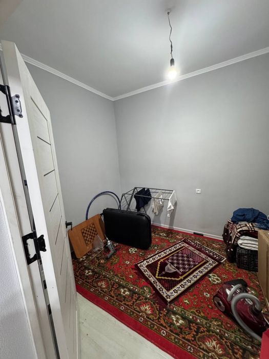 Срочно продается свой дом в общем дворе в Мирабадской районе