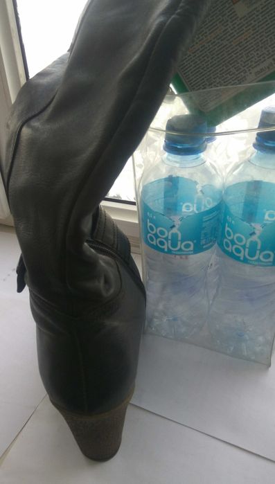 Женские кожаные сапоги