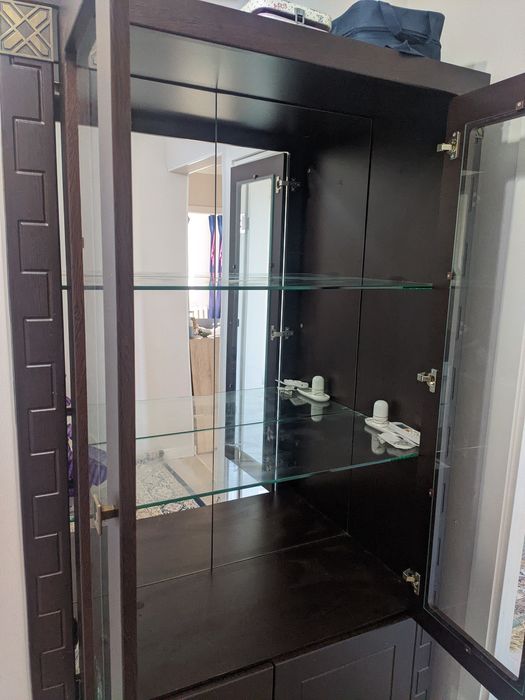 Срочно продается шифоньер