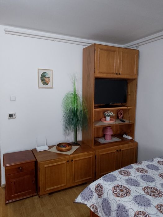 Garsoniera de închiriat!