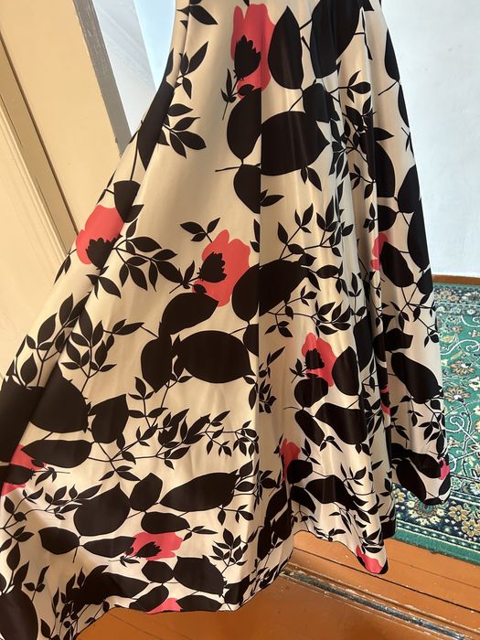 Нарядное платье