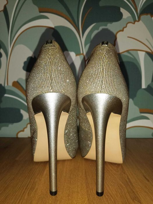 Pantofi eleganti de ocazie