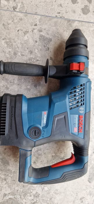 Bosch rotopercutor pe acumulator