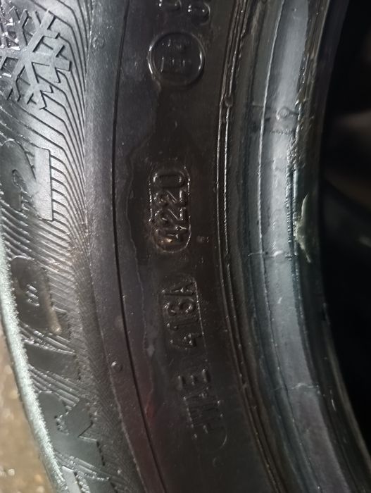 Vând 4 anvelope iarna