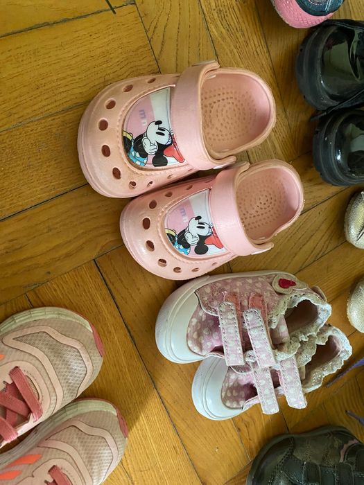 Различни обувки за момиче 20-23 н