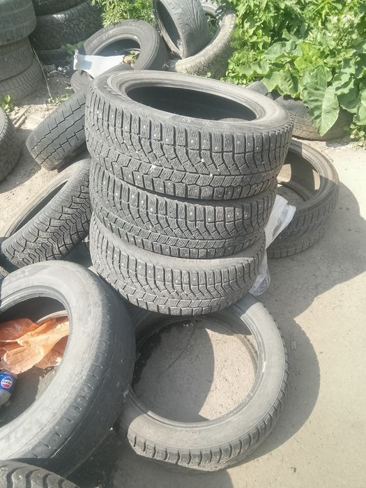 Продам шины 215/60/17