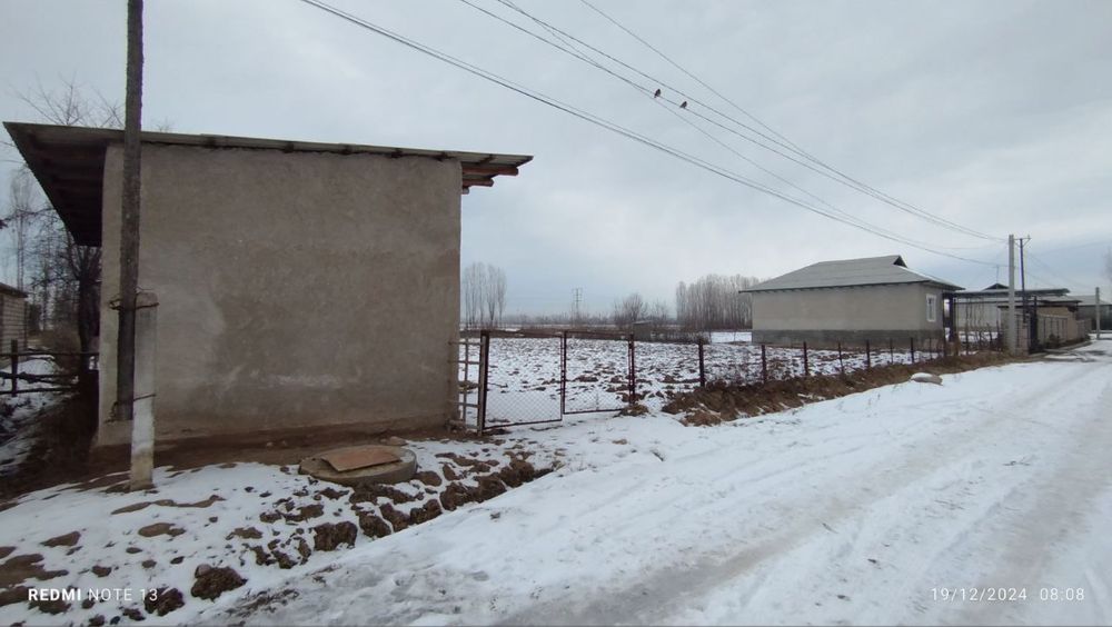 Тошкент вилояти Пискент туманида 2 хонали уй, 20 сотих ер