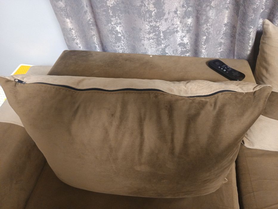 Vând colțar living