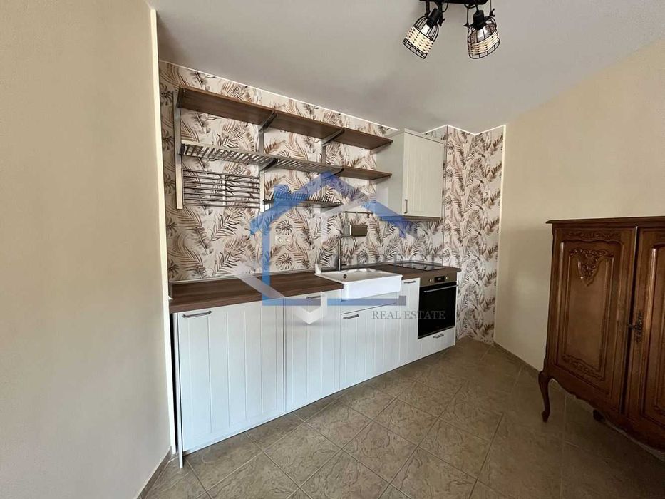 Дава се под наем Двустаен апартамент в Варна, Операта - 75 кв.м за 561 € - Снимка #10