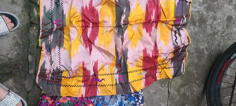 Dopi va torburcha atlas mato