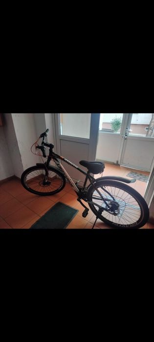 Vând doua biciclete
