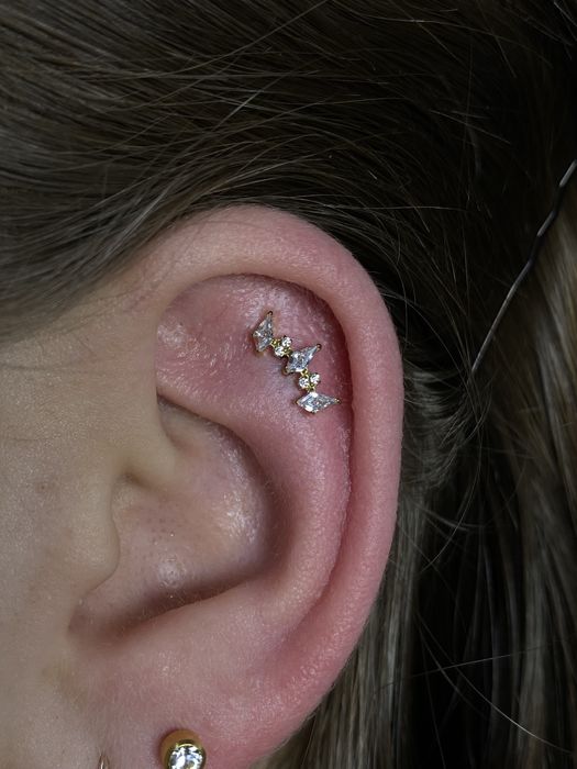 Пирсинг и прокол ушей