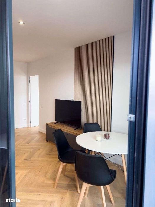 Inchiriez apartament
