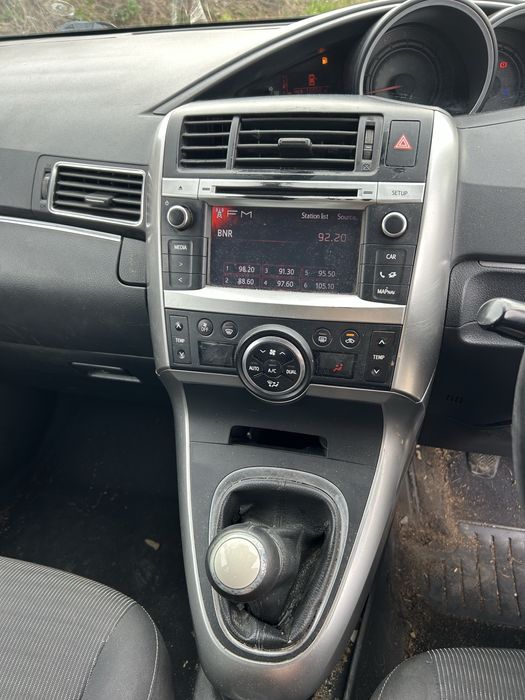 Toyota Verso 2.0 D-4D. 126кс.  Тойота Версо На !!!части!!! 2013г