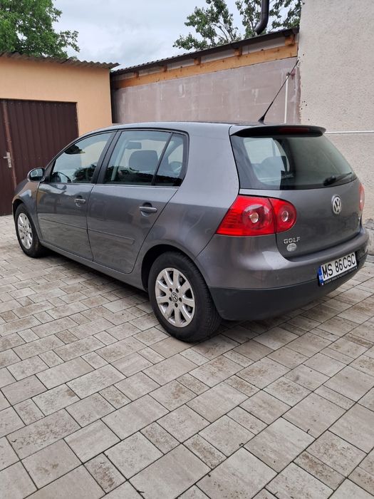Vand Volkswagen Golf 5 - Tarnaveni, jud. Mures